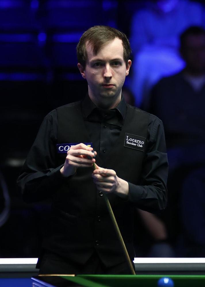 而曼联则必 而曼联则必